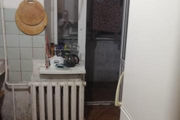Фото №1: 2-комнатная квартира 47 м², 1/9 эт. - Краснодар, мкр. Комсомольский, ул. Симферопольская, 40