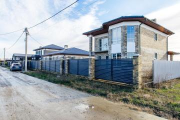 Фото №1: Дом 150 м² + 6 сот., 2 эт. - Козет, мкр. КП Усадьба Самоцветы, ул. Изумрудная, 23
