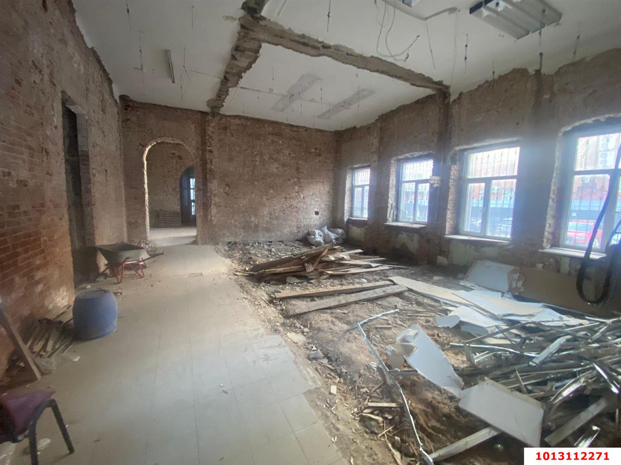 Фото №7: Отдельное здание 1337&nbsp;м², 1/2&nbsp;эт. - Краснодар, Западный внутригородской округ, мкр. Центральный, ул. Красная, 105