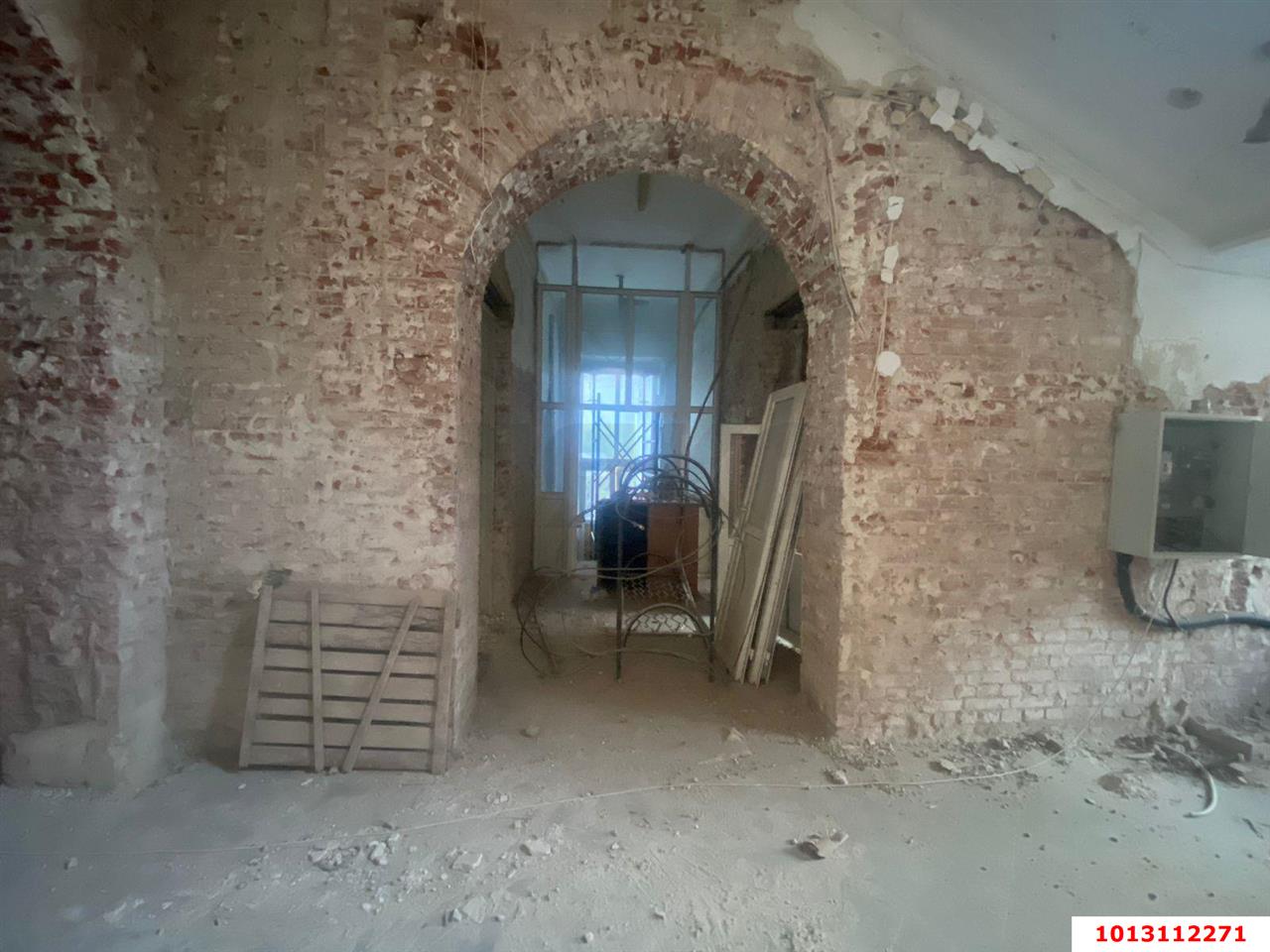 Фото №6: Отдельное здание 1337&nbsp;м², 1/2&nbsp;эт. - Краснодар, Западный внутригородской округ, мкр. Центральный, ул. Красная, 105