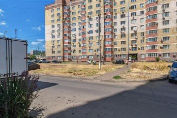 Фото №4: Торговое помещение 184 м² - Краснодар, мкр. Восточно-Кругликовский, ул. Героя А.А. Аверкиева, 2