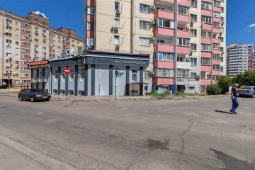 Фото №1: Торговое помещение 184 м² - Краснодар, мкр. Восточно-Кругликовский, ул. Героя А.А. Аверкиева, 2