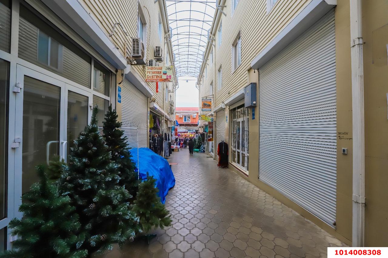 Фото №4: Торговое помещение 43&nbsp;м², 1/3&nbsp;эт. - Краснодар, Центральный внутригородской округ, мкр. Дубинка, ул. Озёрная, 1/1