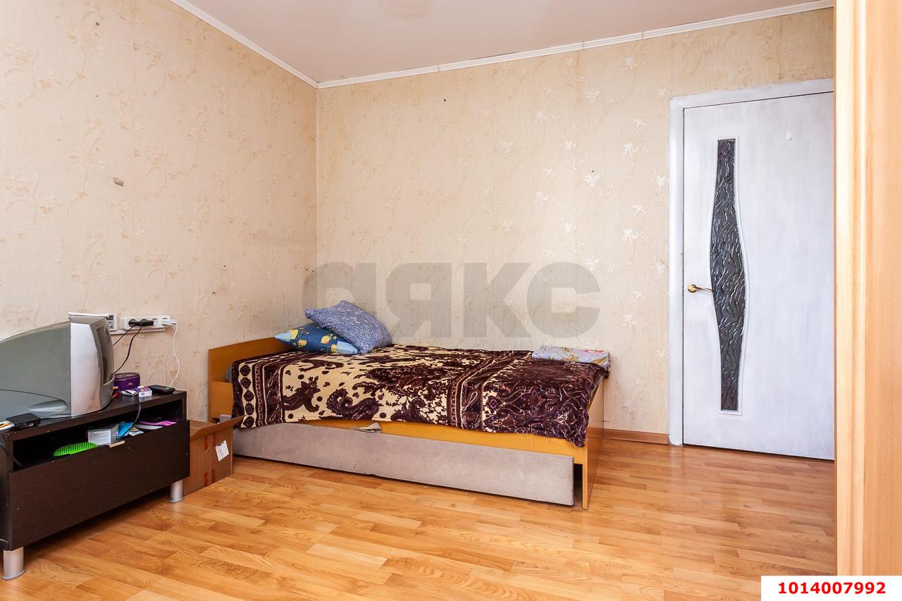 Фото №5: 3-комнатная квартира 86&nbsp;м², 5/12&nbsp;эт. - Краснодар, Западный внутригородской округ, мкр. Юбилейный, ул. Думенко, 33