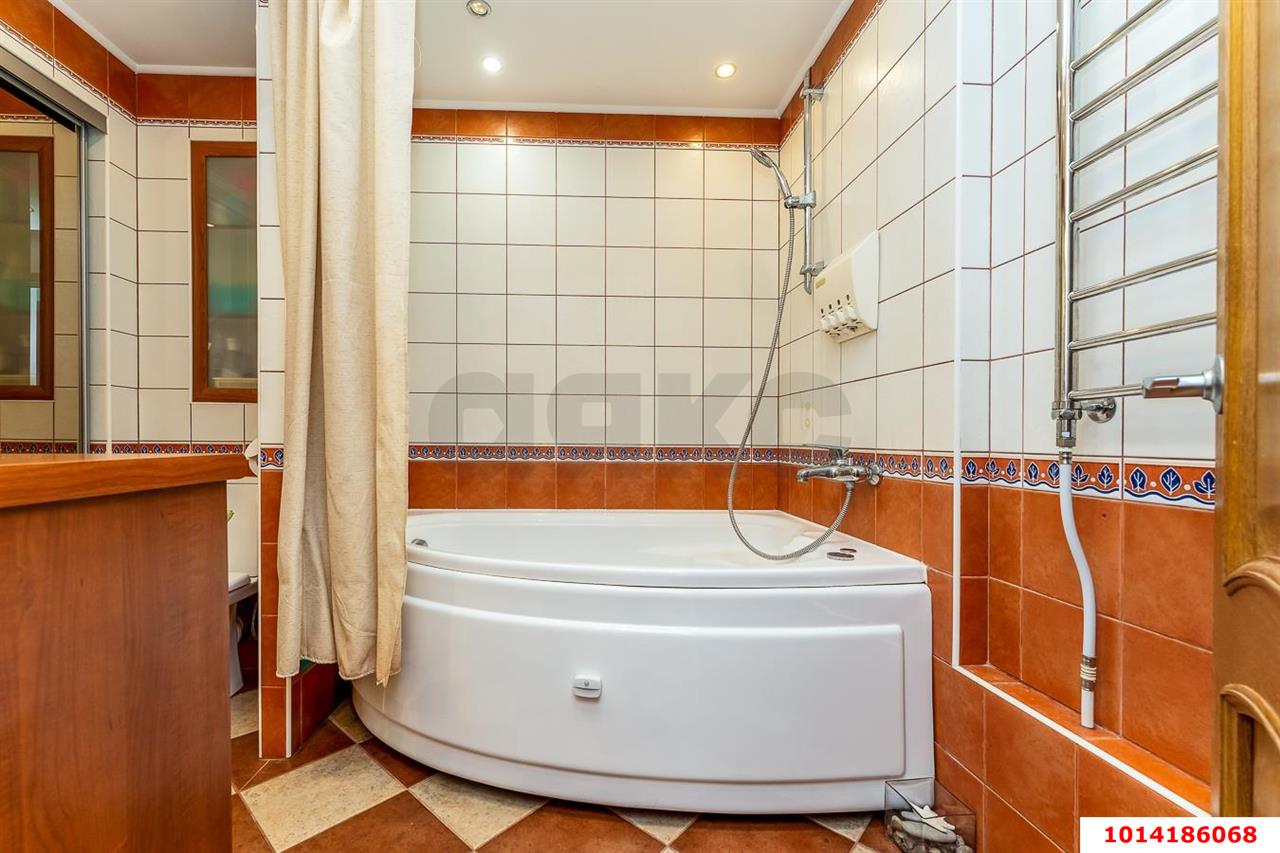 Фото №11: 2-комнатная квартира 70&nbsp;м², 10/12&nbsp;эт. - Краснодар, Западный внутригородской округ, мкр. Фестивальный, ул. Рашпилевская, 325/1