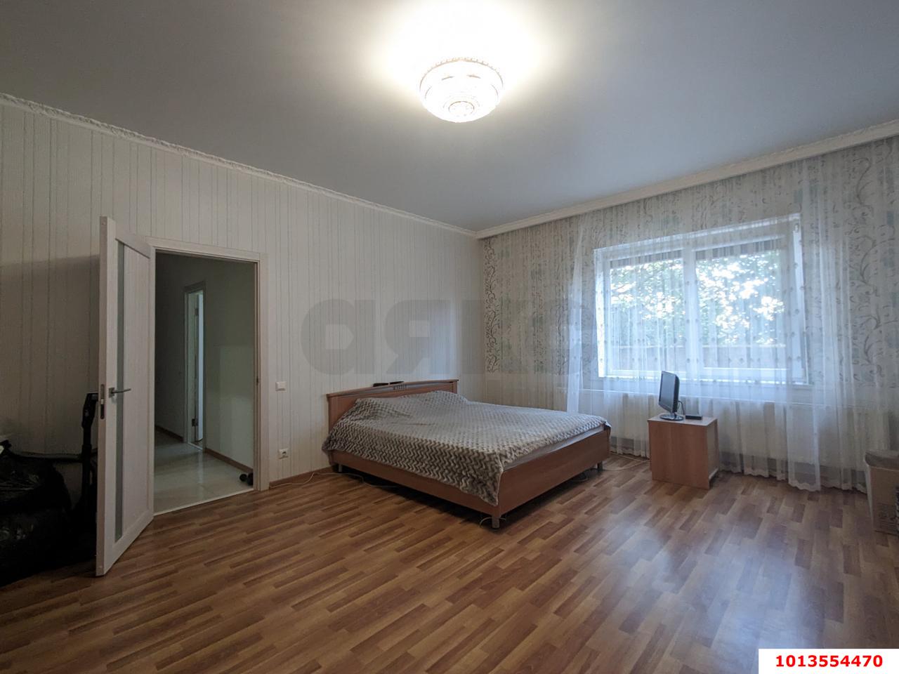 Фото №1: 3-комнатная квартира 81&nbsp;м², 1/4&nbsp;эт. - Краснодар, Прикубанский внутригородской округ, мкр. квартал Самолёт 7