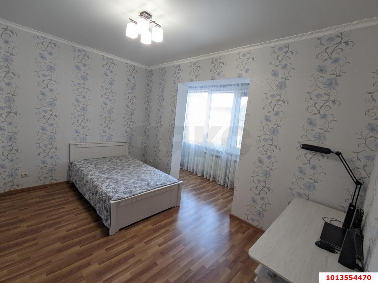 Фото №4: 3-комнатная квартира 81&nbsp;м², 1/4&nbsp;эт. - Краснодар, Прикубанский внутригородской округ, мкр. квартал Самолёт 7