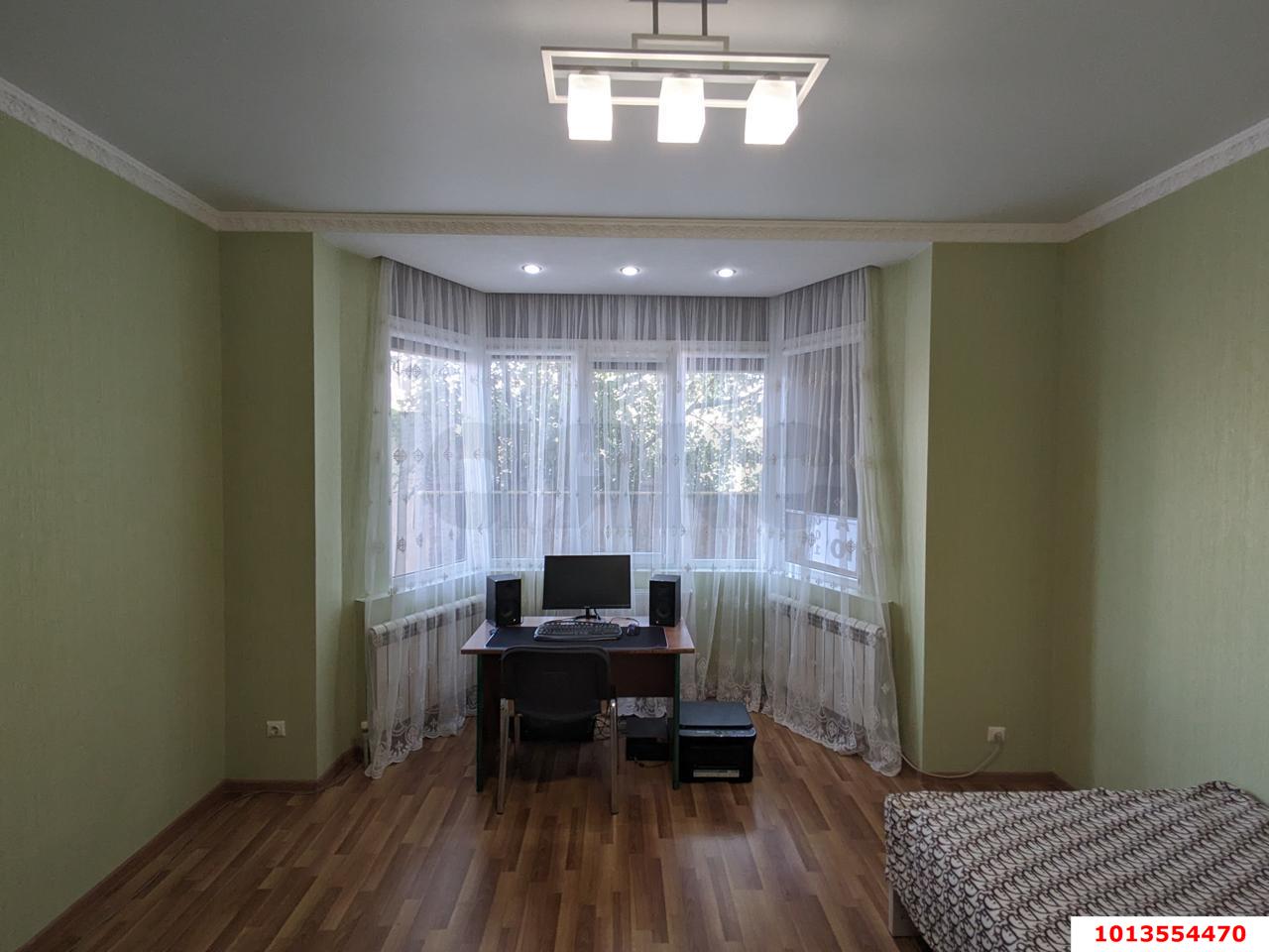 Фото №5: 3-комнатная квартира 81&nbsp;м², 1/4&nbsp;эт. - Краснодар, Прикубанский внутригородской округ, мкр. квартал Самолёт 7