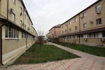Фото №1: 1-комнатная квартира 36 м², 3/3 эт. - Южный, мкр. жилой комплекс Медовый, пер. Смоленский, 12/4