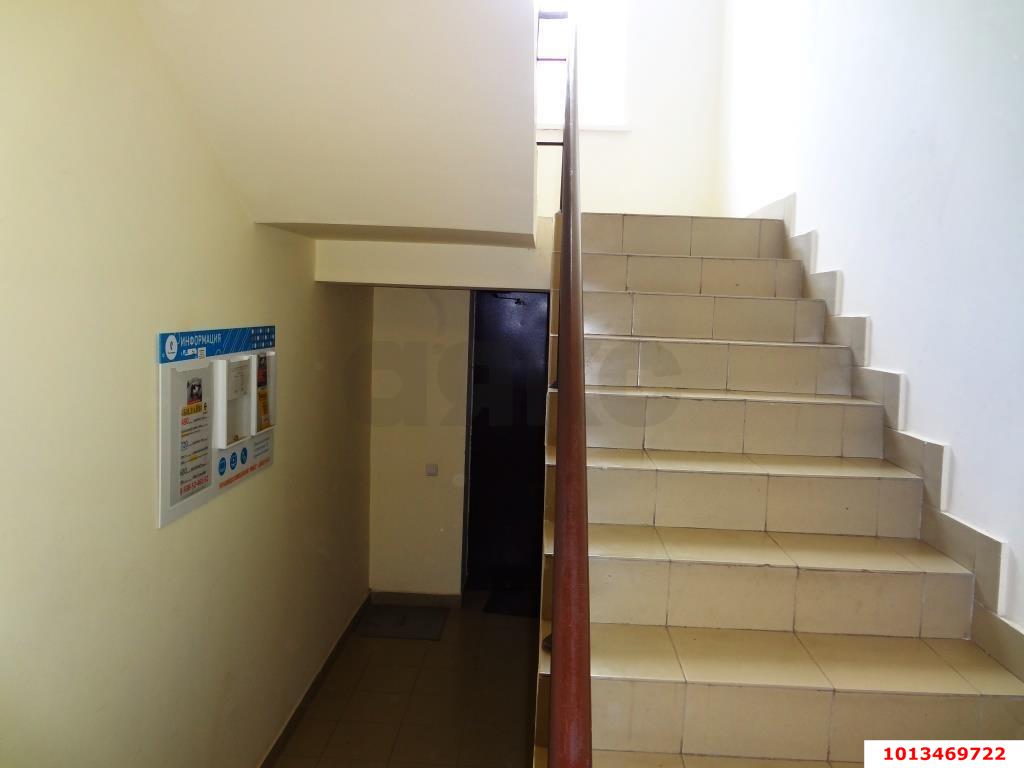 Фото №3: 1-комнатная квартира 36&nbsp;м², 3/3&nbsp;эт. - Южный, мкр. жилой комплекс Медовый, пер. Смоленский, 12/4