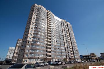 Фото №1: 1-комнатная квартира 39&nbsp;м², 15/19&nbsp;эт. - Краснодар, мкр. имени Петра Метальникова, ул. Тополиная, 40/1к1