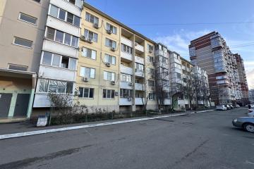Фото №1: 2-комнатная квартира 61 м², 3/5 эт. - Краснодар, мкр. Молодёжный, ул. Душистая, 75