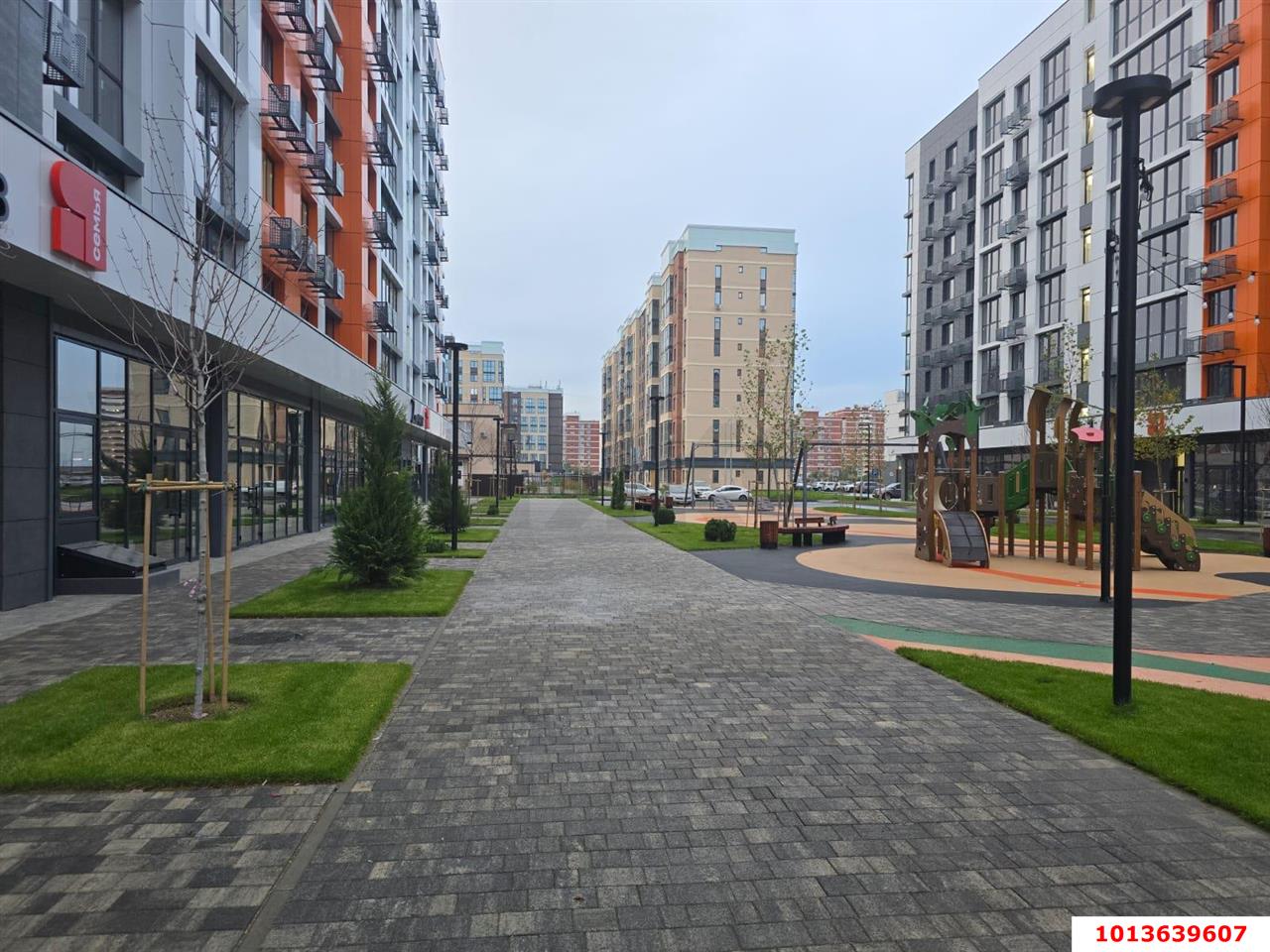 Фото №4: Торговое помещение 46&nbsp;м², 1/9&nbsp;эт. - Краснодар, Прикубанский внутригородской округ, мкр. жилой комплекс Друзья, ул. имени Генерала Брусилова, 28к3