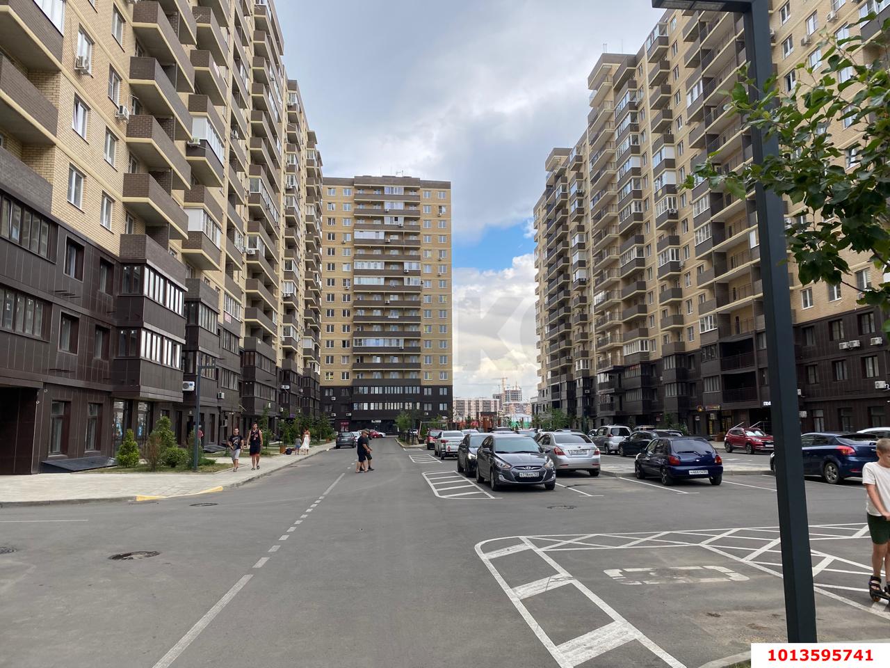 Фото №6: Торговое помещение 45&nbsp;м², 1/16&nbsp;эт. - Краснодар, Прикубанский внутригородской округ, мкр. жилой комплекс Ракурс, ул. имени Героя Ростовского, 8