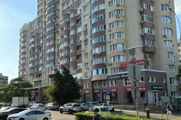Фото №1: Торговое помещение 27&nbsp;м², -1/16&nbsp;эт. - Краснодар, мкр. Западный внутригородской округ, ул. Бабушкина, 295