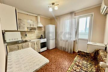 Фото №1: 1-комнатная квартира 37&nbsp;м², 13/16&nbsp;эт. - Краснодар, мкр. Восточно-Кругликовский, ул. Героев-Разведчиков, 42