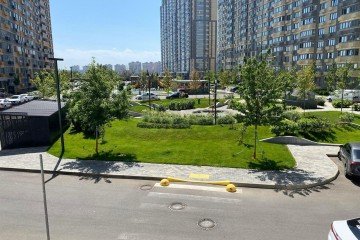 Фото №2: Торговое помещение 880 м² - Краснодар, мкр. жилой комплекс Сказка Град, ул. имени В.Н. Мачуги, 166