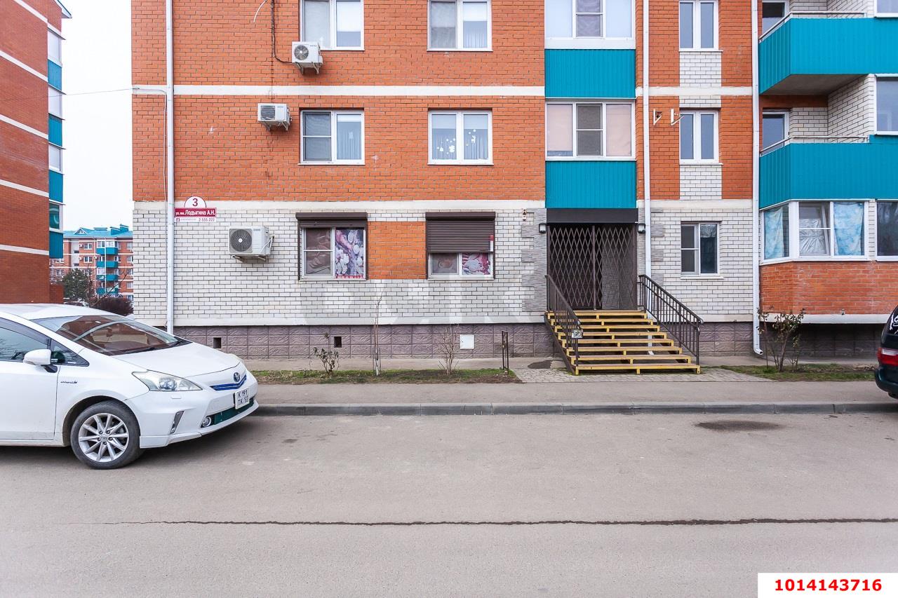 Фото №6: Торговое помещение 63&nbsp;м², 1/5&nbsp;эт. - Берёзовый, Прикубанский внутригородской округ, Прогресс, мкр. жилой комплекс Прогресс, ул. имени А.Н. Лодыгина, 1