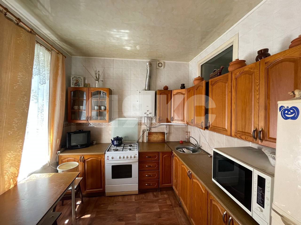 Фото №26: Дом 660&nbsp;м² + 18&nbsp;сот., 2&nbsp;эт. - Луганск, Ленинский, мкр. квартал Видный, ул. Академика Вернадского, 15