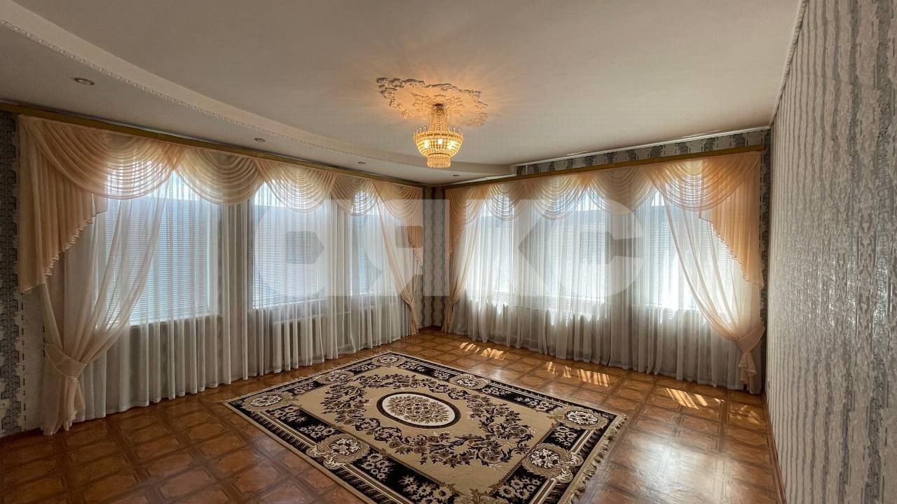 Фото №13: Дом 660&nbsp;м² + 18&nbsp;сот., 2&nbsp;эт. - Луганск, Ленинский, мкр. квартал Видный, ул. Академика Вернадского, 15