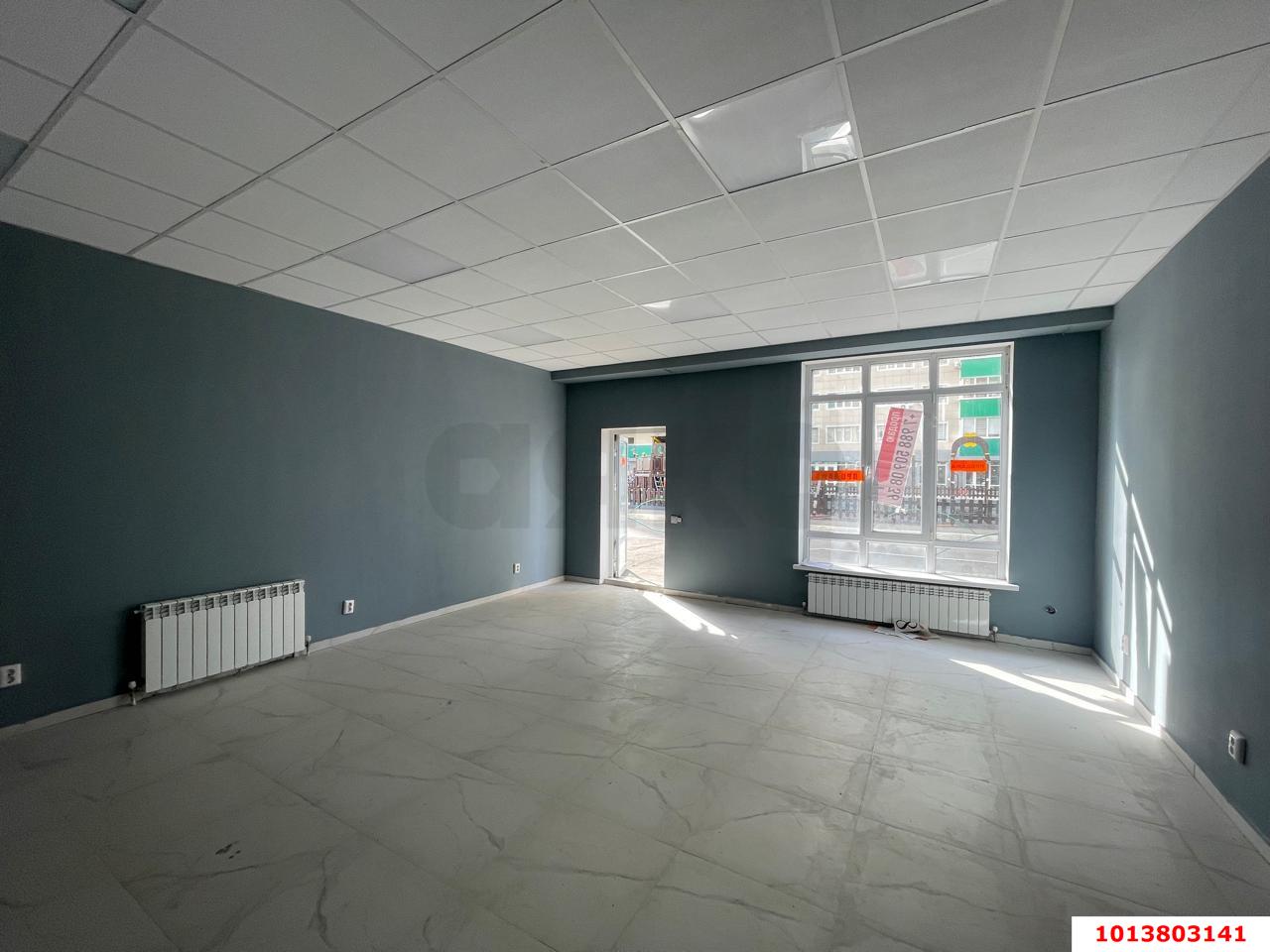 Фото №2: Торговое помещение 45&nbsp;м², 1/16&nbsp;эт. - Краснодар, Карасунский внутригородской округ, ЖК Грин Парк, мкр. Участок № 35, ул. имени Дмитрия Благоева, 29к1