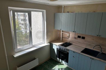 Фото №1: 4-комнатная квартира 80 м² - Краснодар, мкр. Юбилейный, пр-кт Чекистов, 31