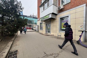 Фото №2: Торговое помещение 53 м² - Краснодар, мкр. 40 лет Победы, ул. имени 40-летия Победы, 148