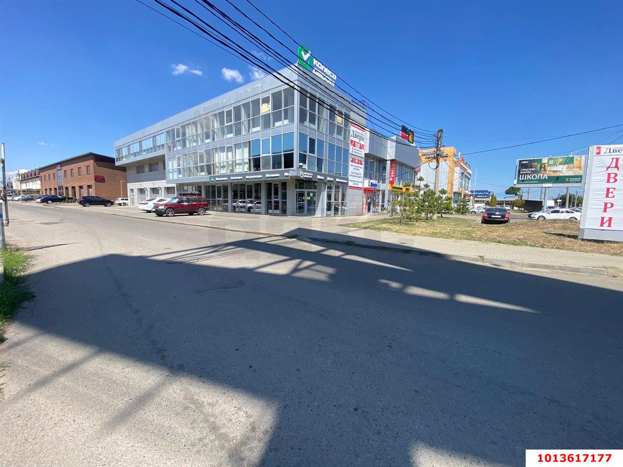 Фото №2: Офисное помещение 577&nbsp;м², 2/3&nbsp;эт. - Краснодар, Прикубанский внутригородской округ, мкр. 2-я Площадка, ул. Взлётная, 1/4