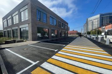 Фото №1: Отдельное здание 1360&nbsp;м², 1/2&nbsp;эт. - Краснодар, мкр. Школьный, ул. Школьная, 28/2