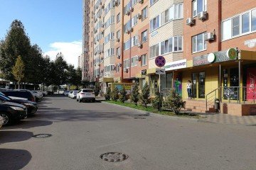 Фото №4: Торговое помещение 119 м² - Краснодар, мкр. жилой комплекс Севастопольский, ул. имени Жлобы, 139