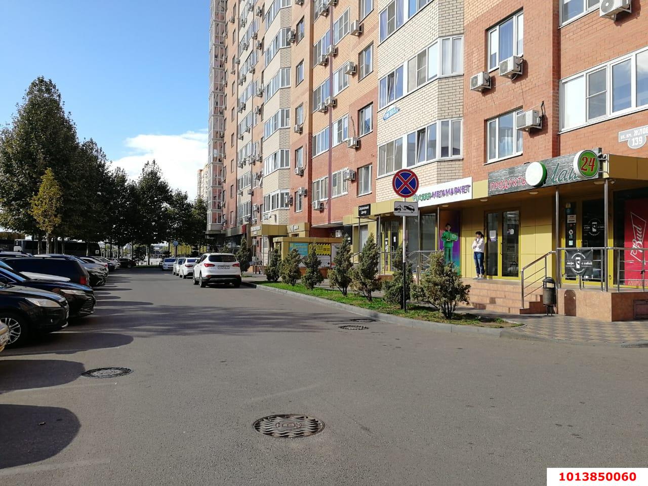 Фото №4: Торговое помещение 119 м² - Краснодар, жилой комплекс Севастопольский, ул. имени Жлобы, 139