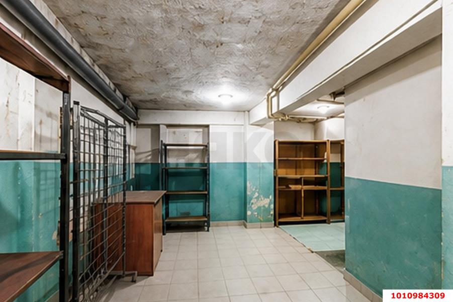 Фото №12: Торговое помещение 932&nbsp;м², 5&nbsp;эт. - Краснодар, Прикубанский внутригородской округ, мкр. Фестивальный, ул. Яна Полуяна, 50