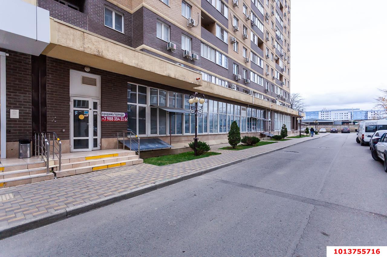 Фото №2: Торговое помещение 278 м² - Краснодар, жилой комплекс Притяжение, ул. Московская, 118к1