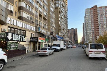 Фото №2: Торговое помещение 135 м² - Краснодар, мкр. жилой комплекс Флотилия, ул. имени 40-летия Победы, 178к1