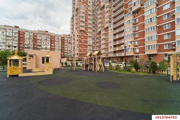 Фото №1: 2-комнатная квартира 64 м² - Краснодар, мкр. Школьный, ул. Школьная, 13/9