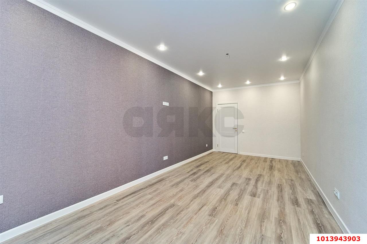 Фото №2: 2-комнатная квартира 70&nbsp;м², 3/18&nbsp;эт. - Краснодар, Прикубанский внутригородской округ, Музыкальный, мкр. Московский, ул. Московская, 112