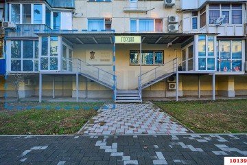 Фото №1: Торговое помещение 44 м² - Краснодар, мкр. Центральный, ул. Мира, 44