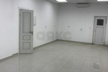 Фото №2: Торговое помещение 40 м² - Краснодар, мкр. Центральный, ул. Индустриальная, 97