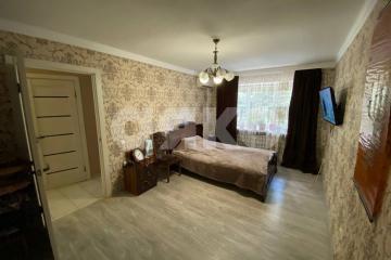 Фото №1: 1-комнатная квартира 30&nbsp;м², 1/5&nbsp;эт. - Майкоп, мкр. Центр, ул. Пролетарская, 240