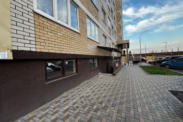 Фото №2: Торговое помещение 57 м² - Краснодар, мкр. Славянский, ул. Заполярная, 39к9