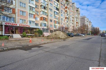 Фото №3: Торговое помещение 128 м² - Краснодар, мкр. Юбилейный, б-р Платановый, 15