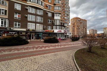 Фото №2: Торговое помещение 67 м² - Краснодар, мкр. Солнечный, ул. Казбекская, 18