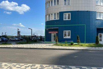 Фото №1: Торговое помещение 48 м² - Краснодар, мкр. жилой комплекс Фонтаны, ул. Воронежская, 47Д