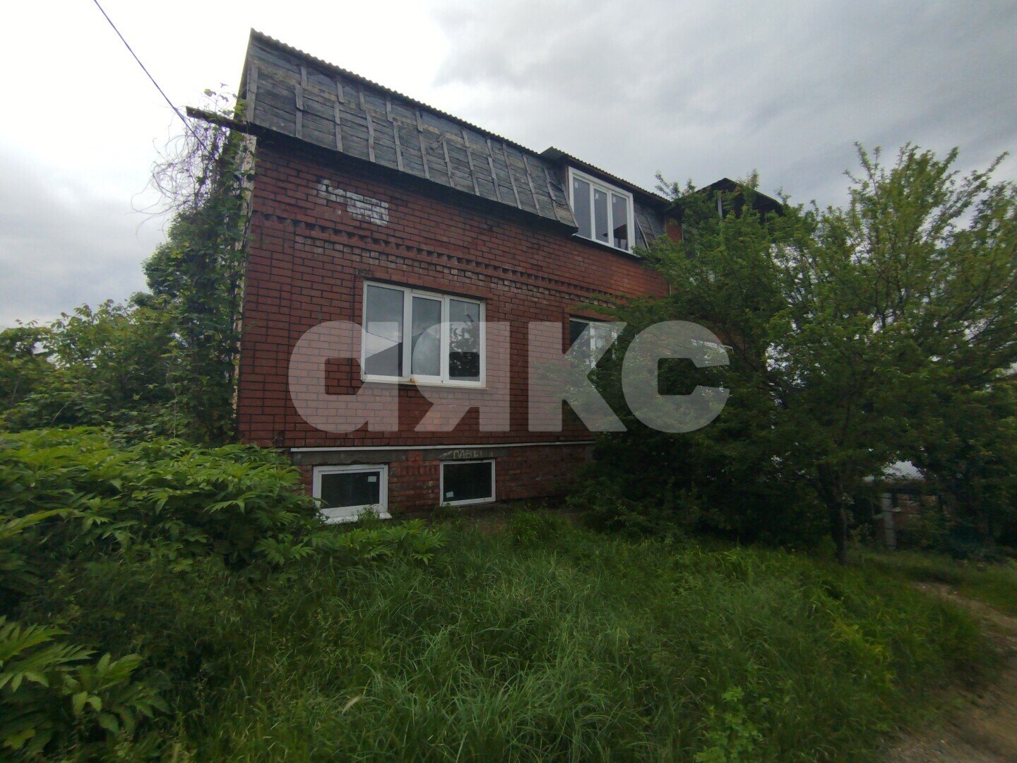 Фото №2: Дом 210&nbsp;м² + 6.39&nbsp;сот., 2&nbsp;эт. - Горячий Ключ, мкр. Курортная Зона, ул. Островского