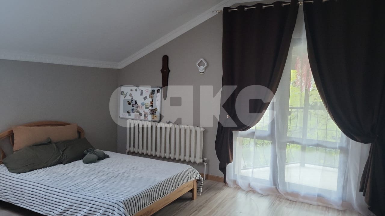 Фото №5: Дом 400&nbsp;м² + 4.7&nbsp;сот., 3&nbsp;эт. - Широкая Щель, сектор № 10, снт Садовод, ул. Дачная, 24
