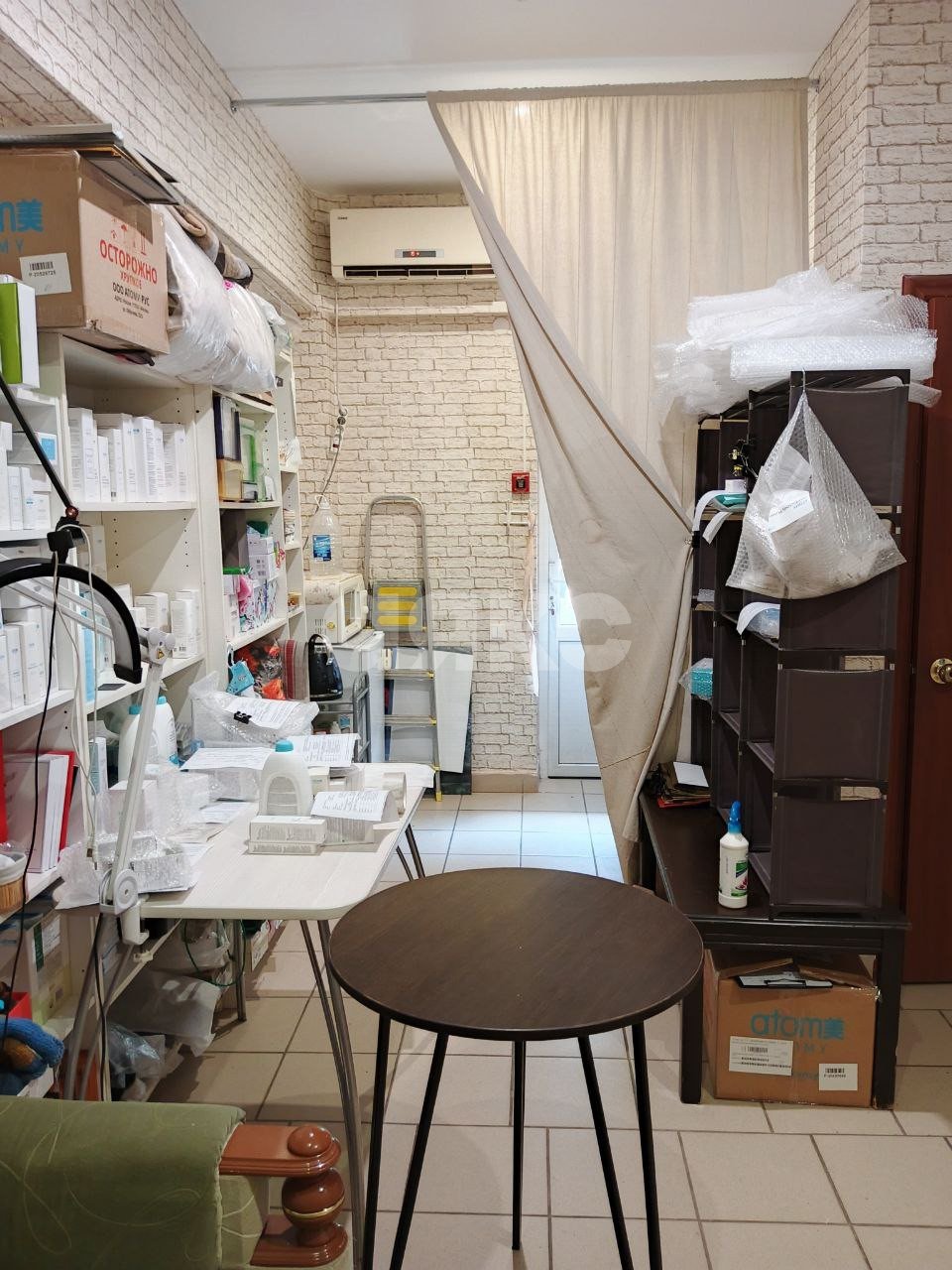 Фото №4: Коммерция 35&nbsp;м², 1/2&nbsp;эт. - Горячий Ключ, мкр. Администрация, ул. Ленина, 195Г