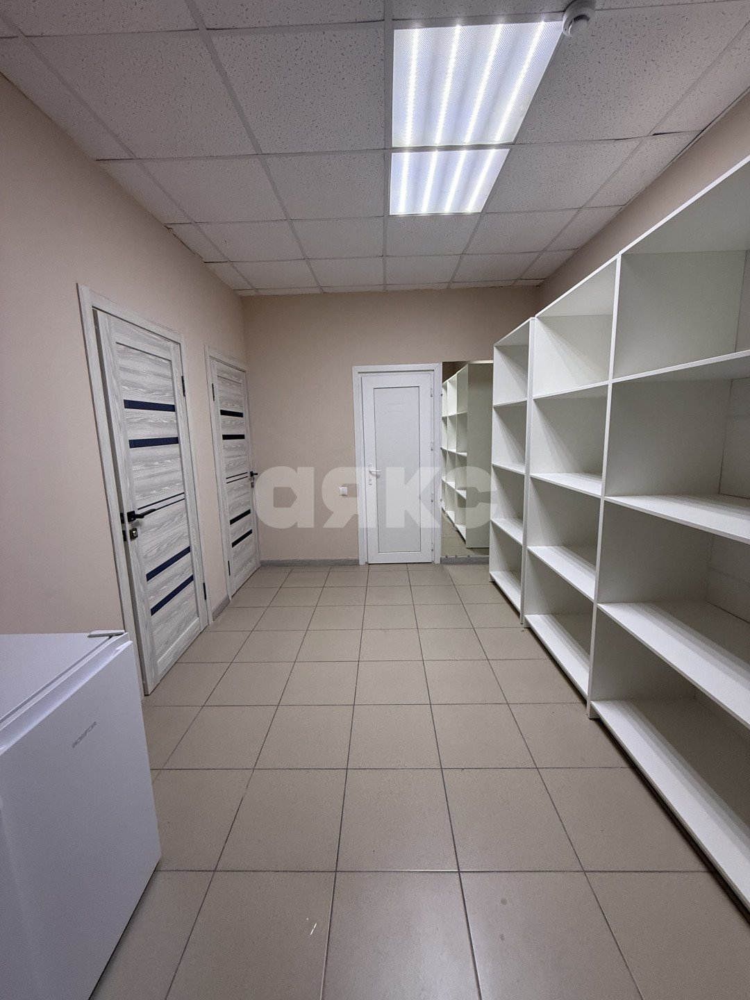 Фото №7: Коммерция 69&nbsp;м², 1/16&nbsp;эт. - Майкоп, мкр. Центр, ул. Советская, 184