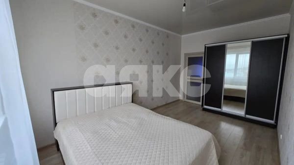 Фото №1: 2-комнатная квартира 53&nbsp;м², 5/6&nbsp;эт. - Геленджик, ул. Савицкого, 11А