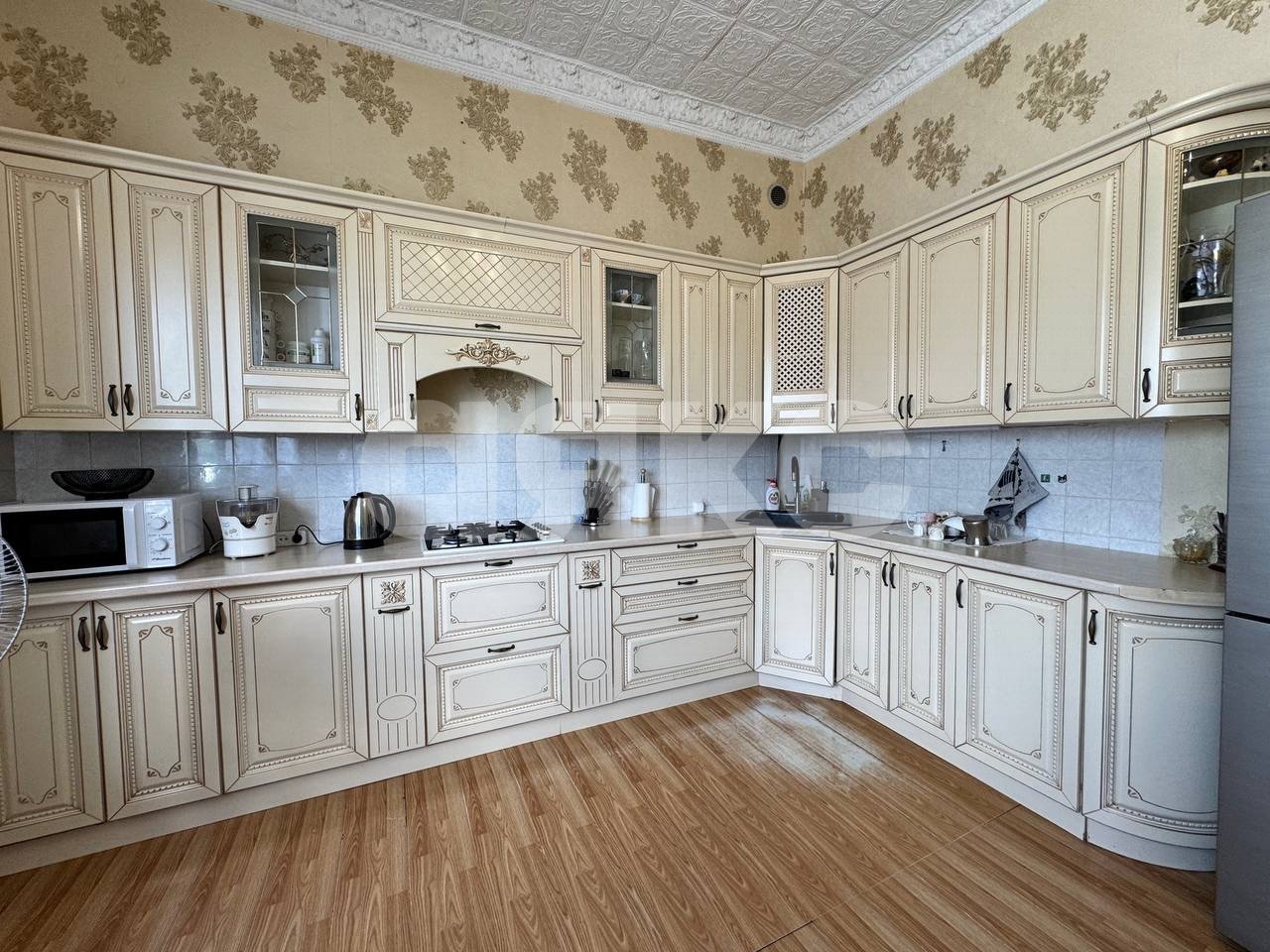 Фото №6: Дом 304&nbsp;м² + 5&nbsp;сот., 2&nbsp;эт. - Батайск, пер. Юбилейный