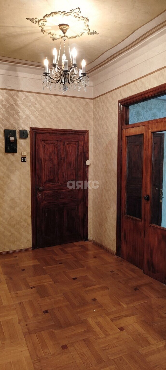 Фото №6: 2-комнатная квартира 61&nbsp;м², 3/3&nbsp;эт. - Майкоп, мкр. Центр, ул. Краснооктябрьская, 16